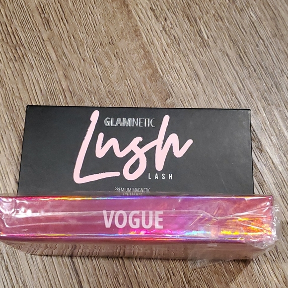 Lush and vogue lashes. - Picture 3 of 3